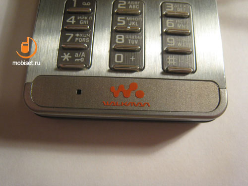 Sony Ericsson W880i