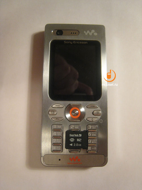 Sony Ericsson W880i