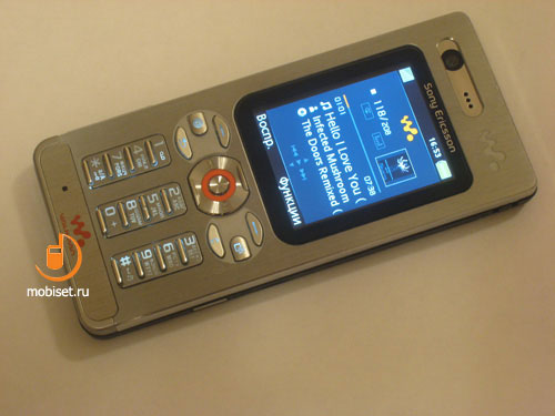 Sony Ericsson W880i