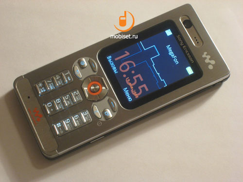 Sony Ericsson W880i