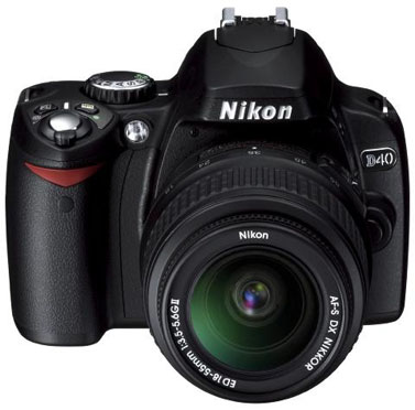 Nikon D40:  