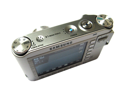   Samsung NV30