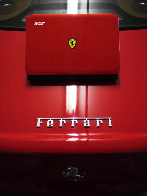 Acer Ferrari One   