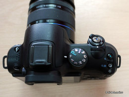 Samsung NX10:  