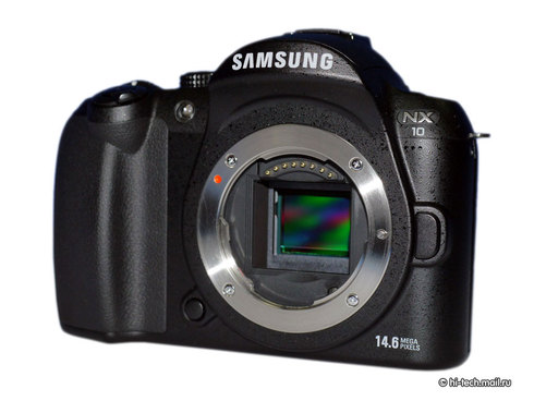 Samsung NX10:  