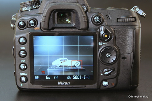  Nikon D7000  :     -