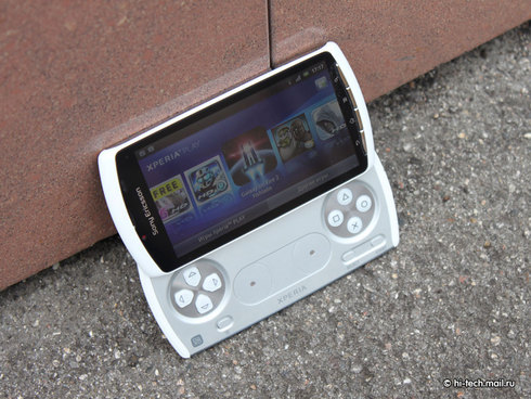 : PlayStation-.   Sony Ericsson Xperia Play