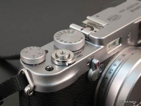  Fujifilm FinePix X100: ,    