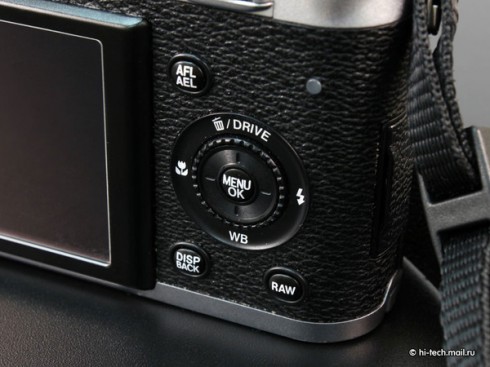  Fujifilm FinePix X100: ,    