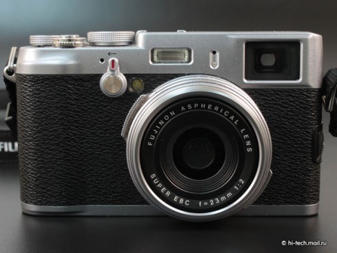  Fujifilm FinePix X100: ,    