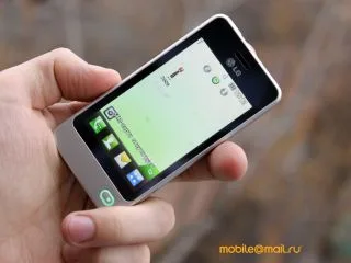 Полный обзор LG GD510: самый маленький сенсорный телефон
