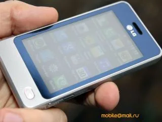 Полный обзор LG GD510: самый маленький сенсорный телефон