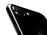 Apple  iPhone 7 Plus   