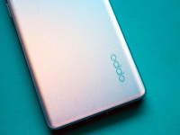    OPPO Reno 7   