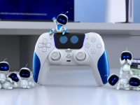 Sony   DualSense     Astro Bot  PS5