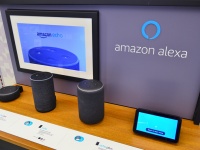 Amazon    Alexa   ,  ز   