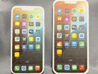    iPhone SE 4  iPhone SE 4 Plus