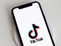        TikTok -    