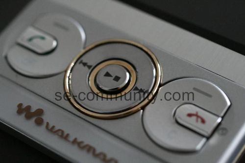 Sony Ericsson W705