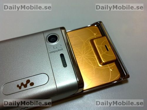 Sony Ericsson W595