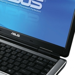 ASUS F83T -  1