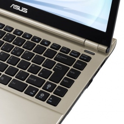 ASUS U46E -  3